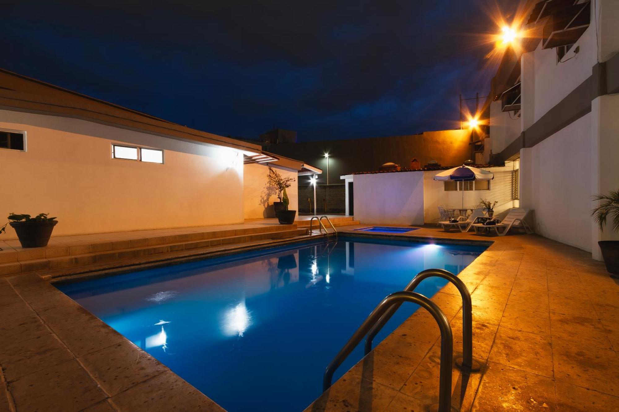 Hotel Bedd Express Querétaro Exterior foto